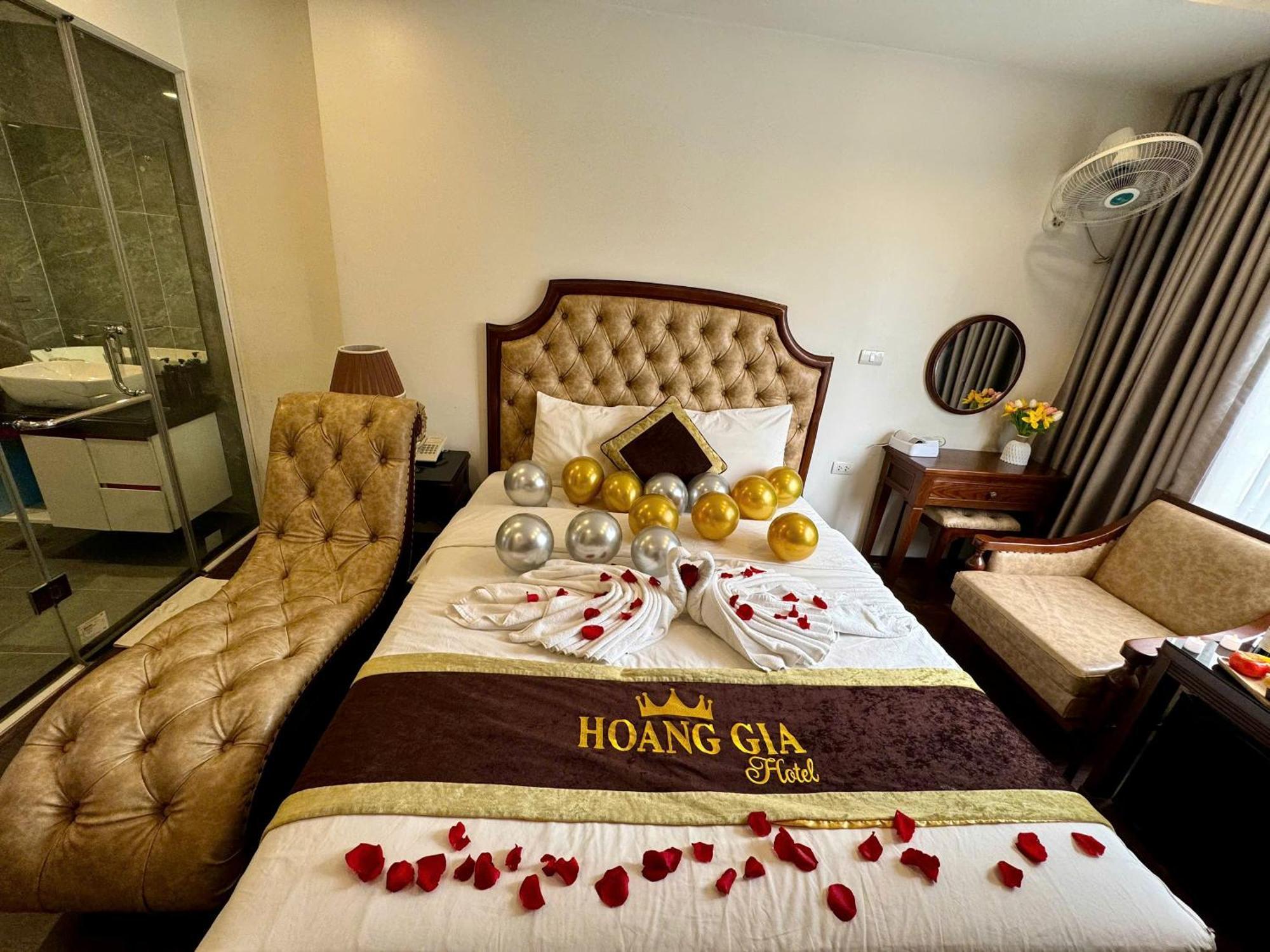 Hoang Gia Hotel Nhan Hoa 河内 外观 照片