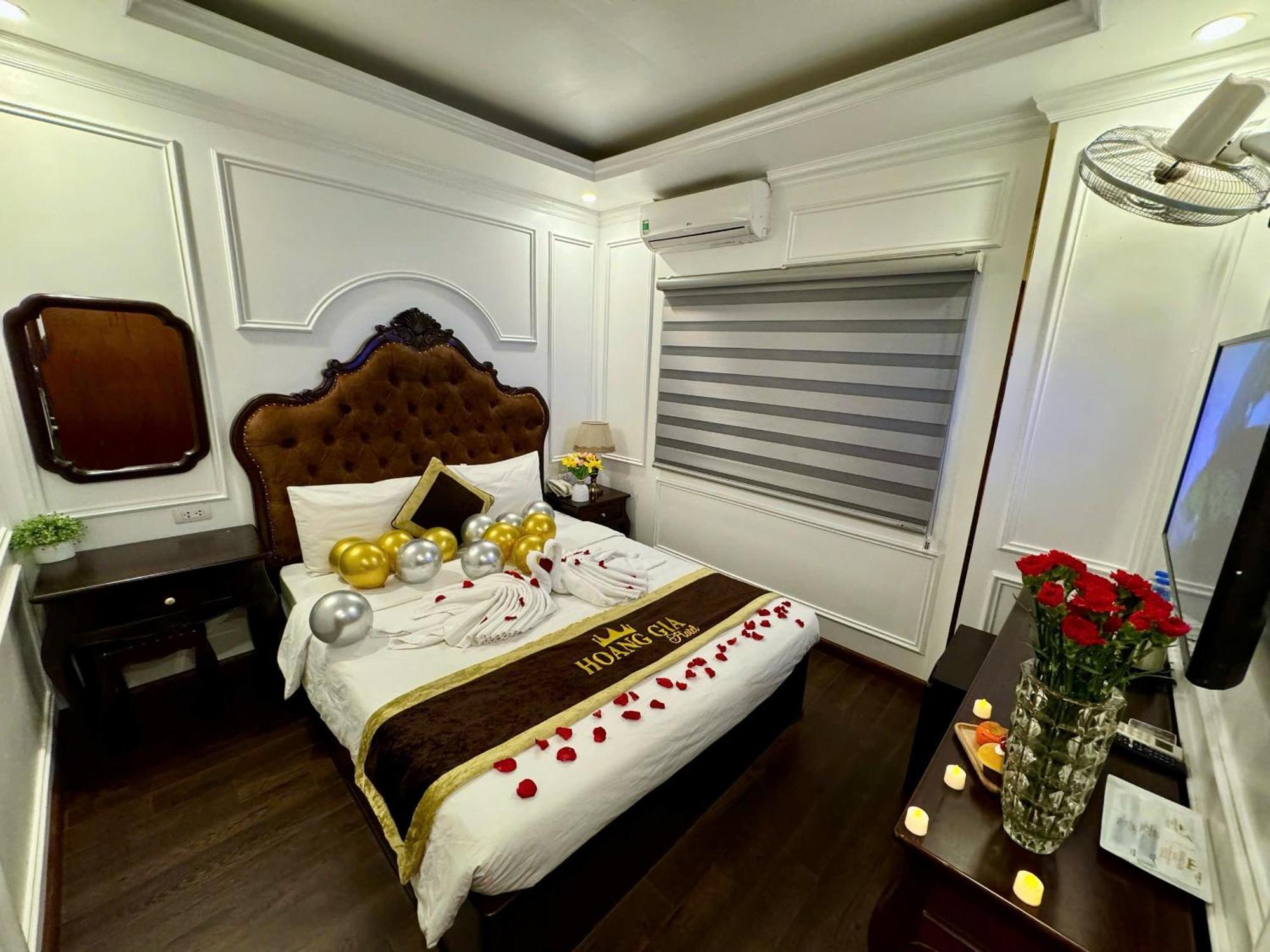 Hoang Gia Hotel Nhan Hoa 河内 外观 照片