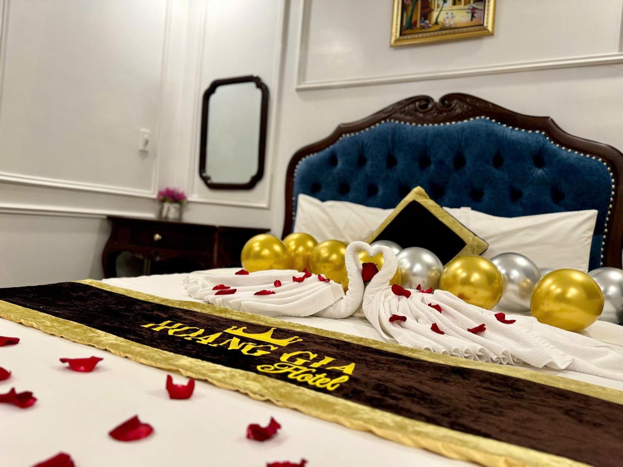 Hoang Gia Hotel Nhan Hoa 河内 外观 照片