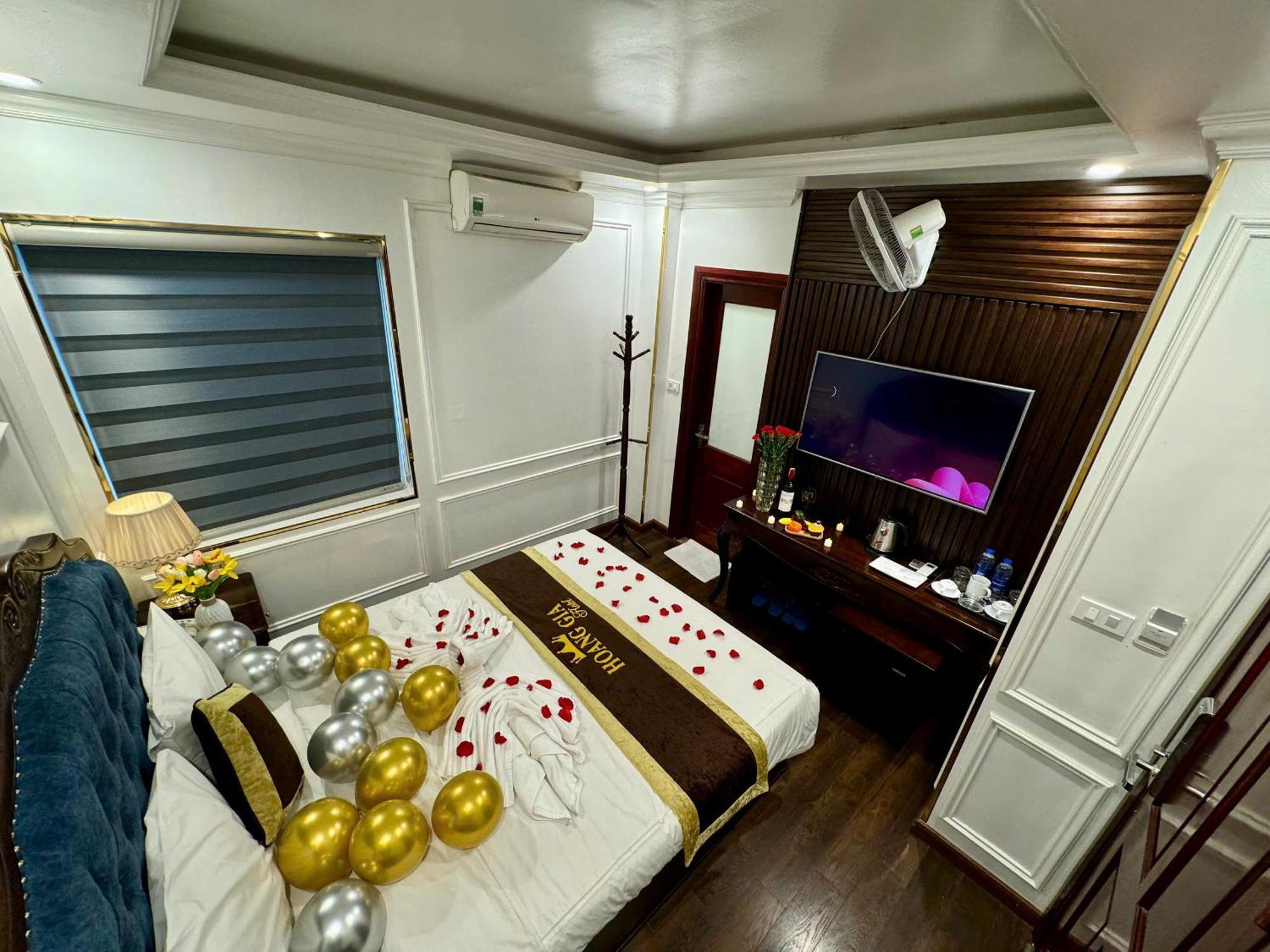 Hoang Gia Hotel Nhan Hoa 河内 外观 照片