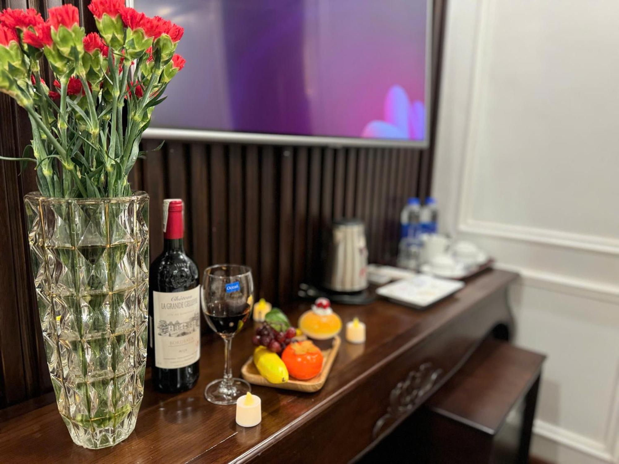 Hoang Gia Hotel Nhan Hoa 河内 外观 照片