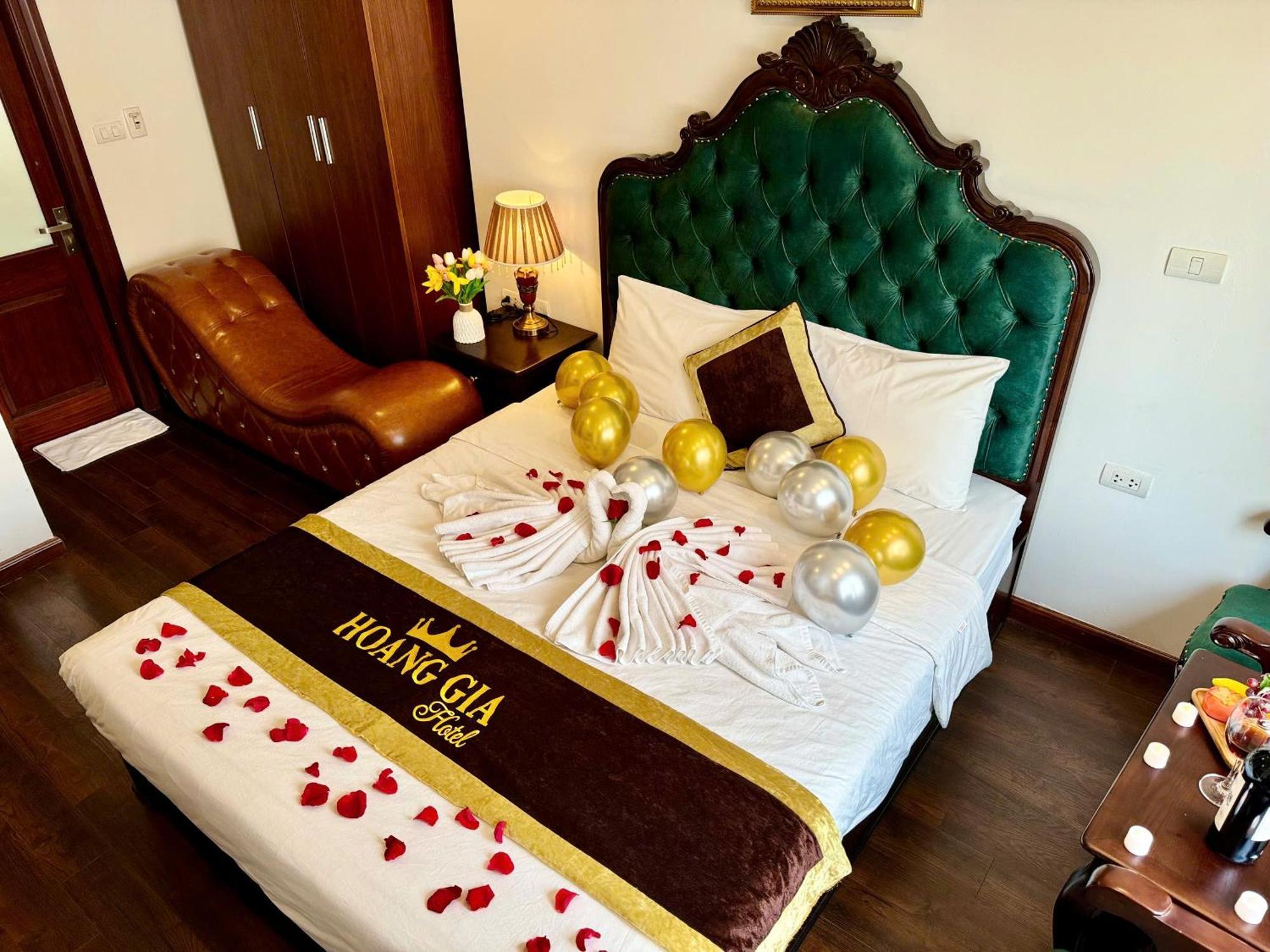 Hoang Gia Hotel Nhan Hoa 河内 外观 照片