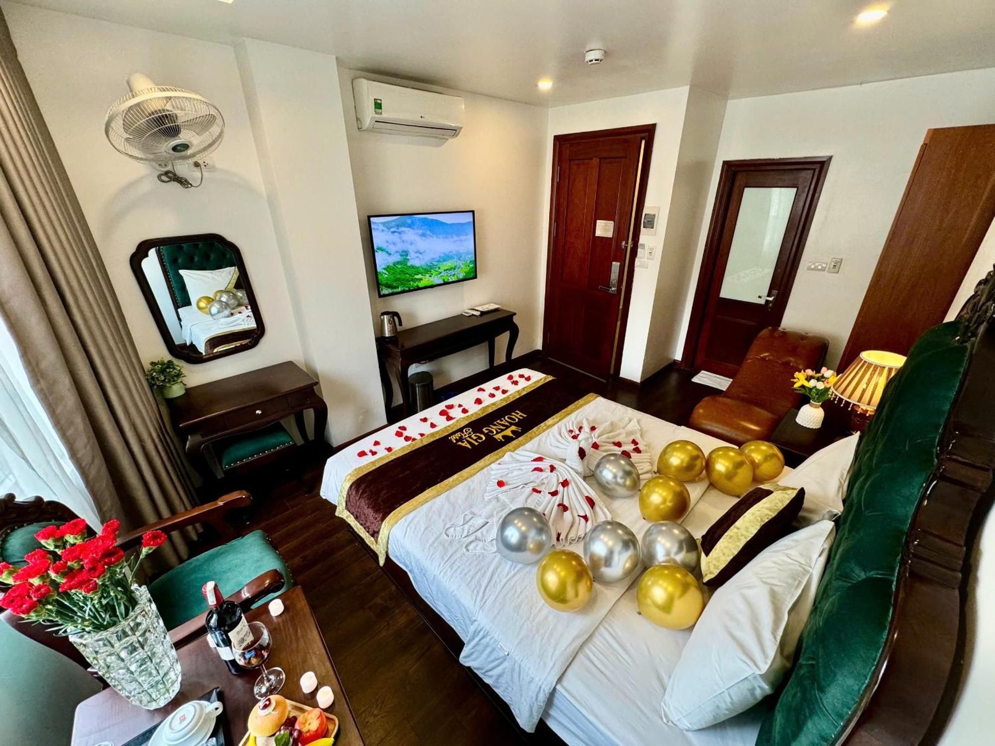 Hoang Gia Hotel Nhan Hoa 河内 外观 照片