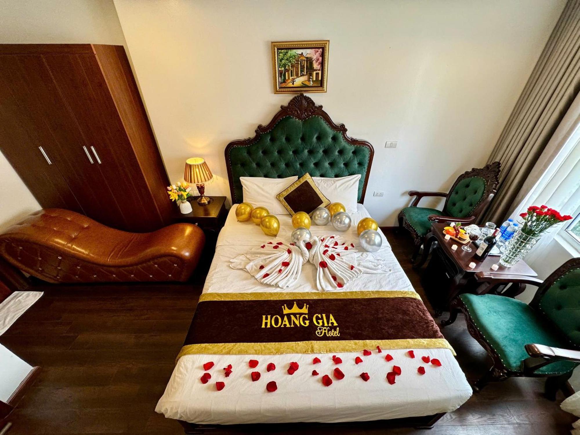 Hoang Gia Hotel Nhan Hoa 河内 外观 照片