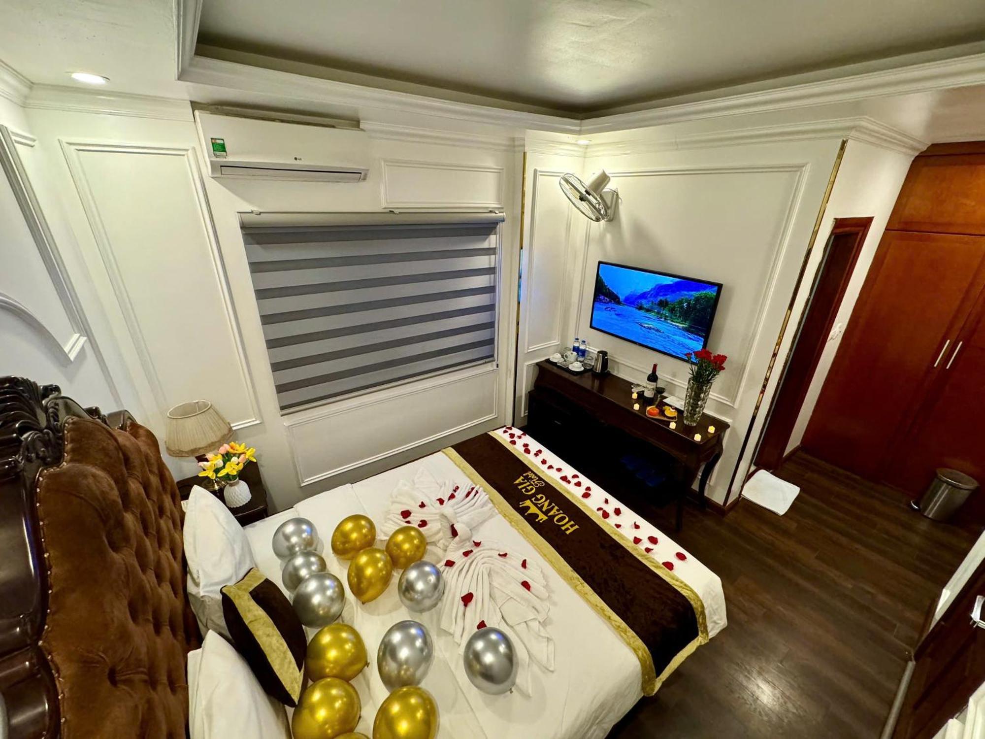Hoang Gia Hotel Nhan Hoa 河内 外观 照片