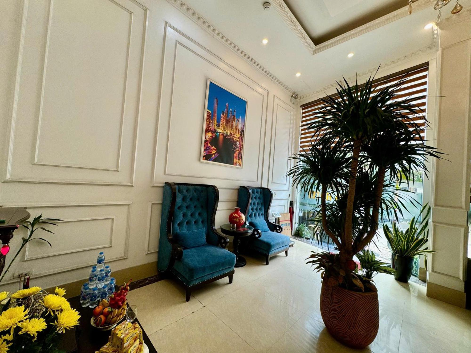 Hoang Gia Hotel Nhan Hoa 河内 外观 照片